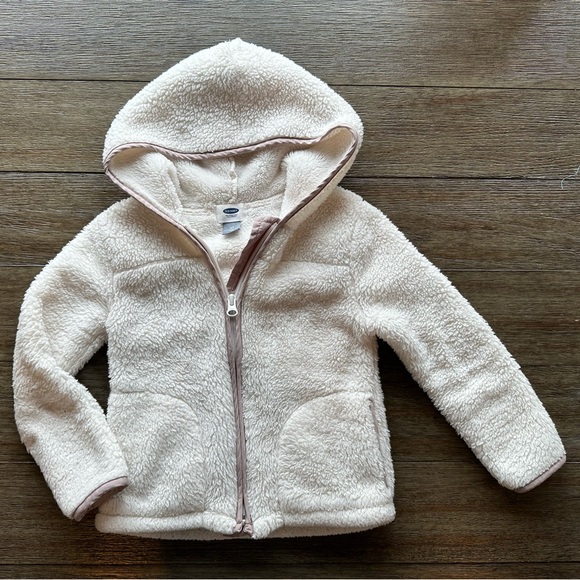 Old Navy hoodies - Picture 5 of 7